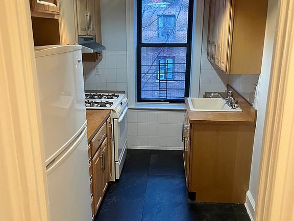 2nd image of 4518 39th Pl APT 2