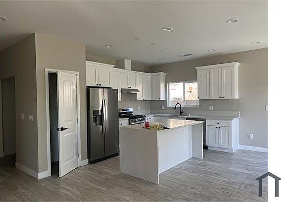 3rd image of 5069 Chollas Pkwy