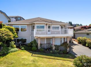 1870 Hillside Dr NE, Tacoma, WA