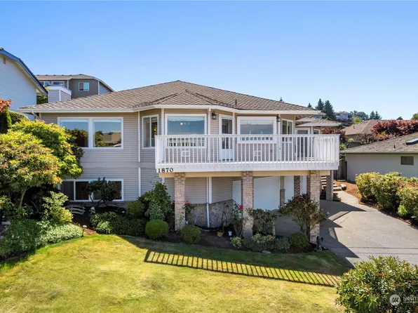 1870 Hillside Dr NE, Tacoma, WA 98422