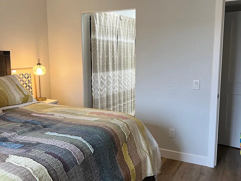 7428 Altiva Pl — Photo 10