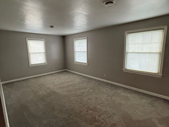 5111-5113 Allen Dr