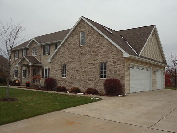 3rd image of 3430 Dekalb Ln