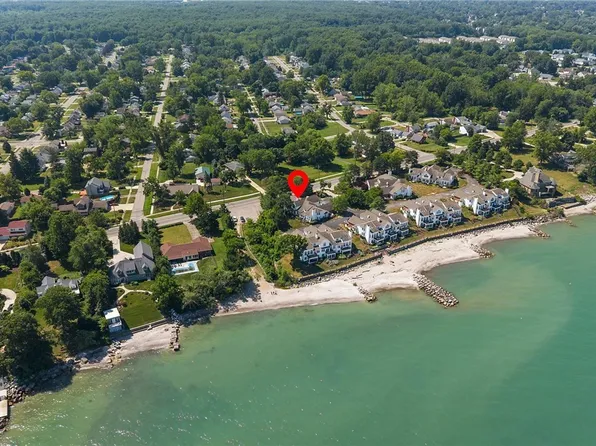 3771 E Lake Rd, Sheffield Lake, OH 44054