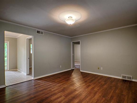 4th image of 2508 N Adams Ave