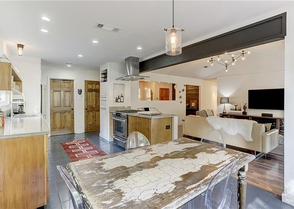 1st image of 11513 Heathrow Dr