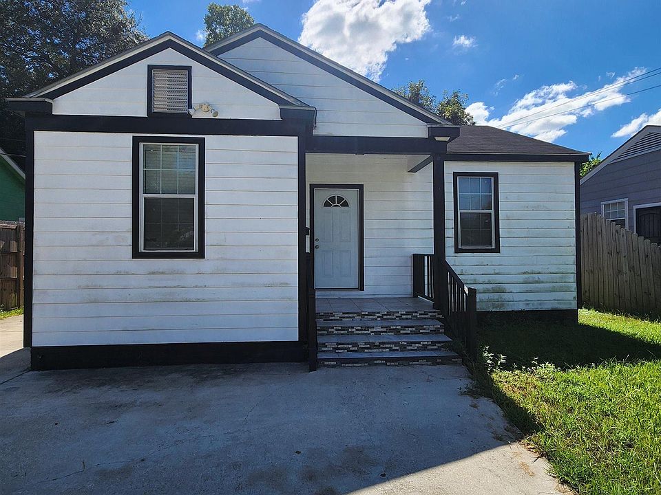 1st image of 3046 Adams Ave