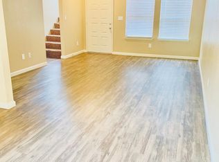 3400 Hahn Dr #B, Modesto, CA 95356