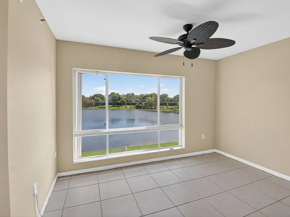 5842 Crystal Shores Dr 205, Boynton Beach, FL 33437