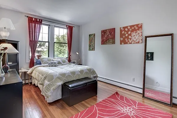 Beacon Street Units — Photo 5