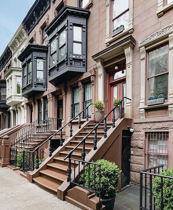 1st image of 113 W 87th St Unit Townhouse