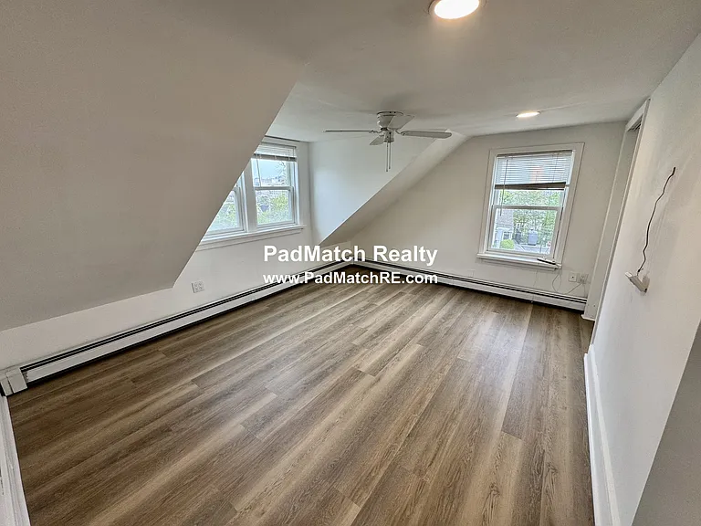 Bedroom 3 - 3rd Floor