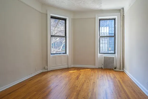 Rented by Metropolitan Equities | media 1