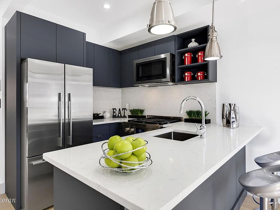 1st image of 149 Clifton Pl Unit Garden