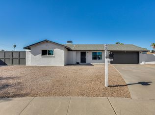 2914 E Cactus Rd, Phoenix, AZ 85032
