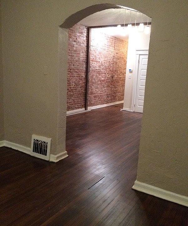 2nd image of 7049-7051 Winona Ave