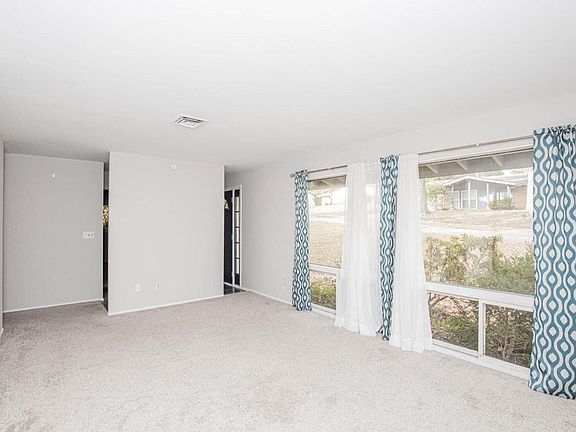 3rd image of 12458 Cohasset Ln