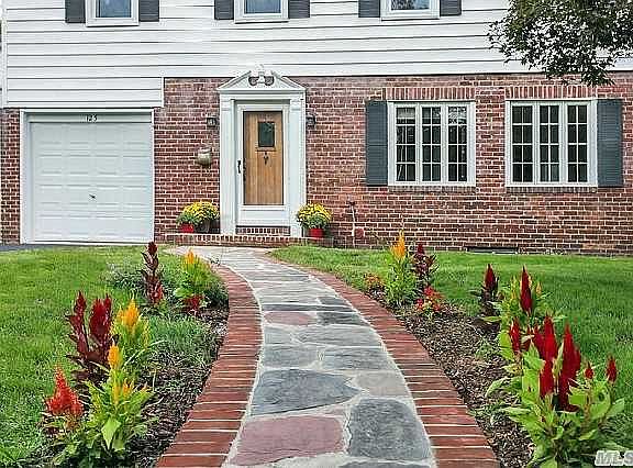 2nd image of 125 Garden St