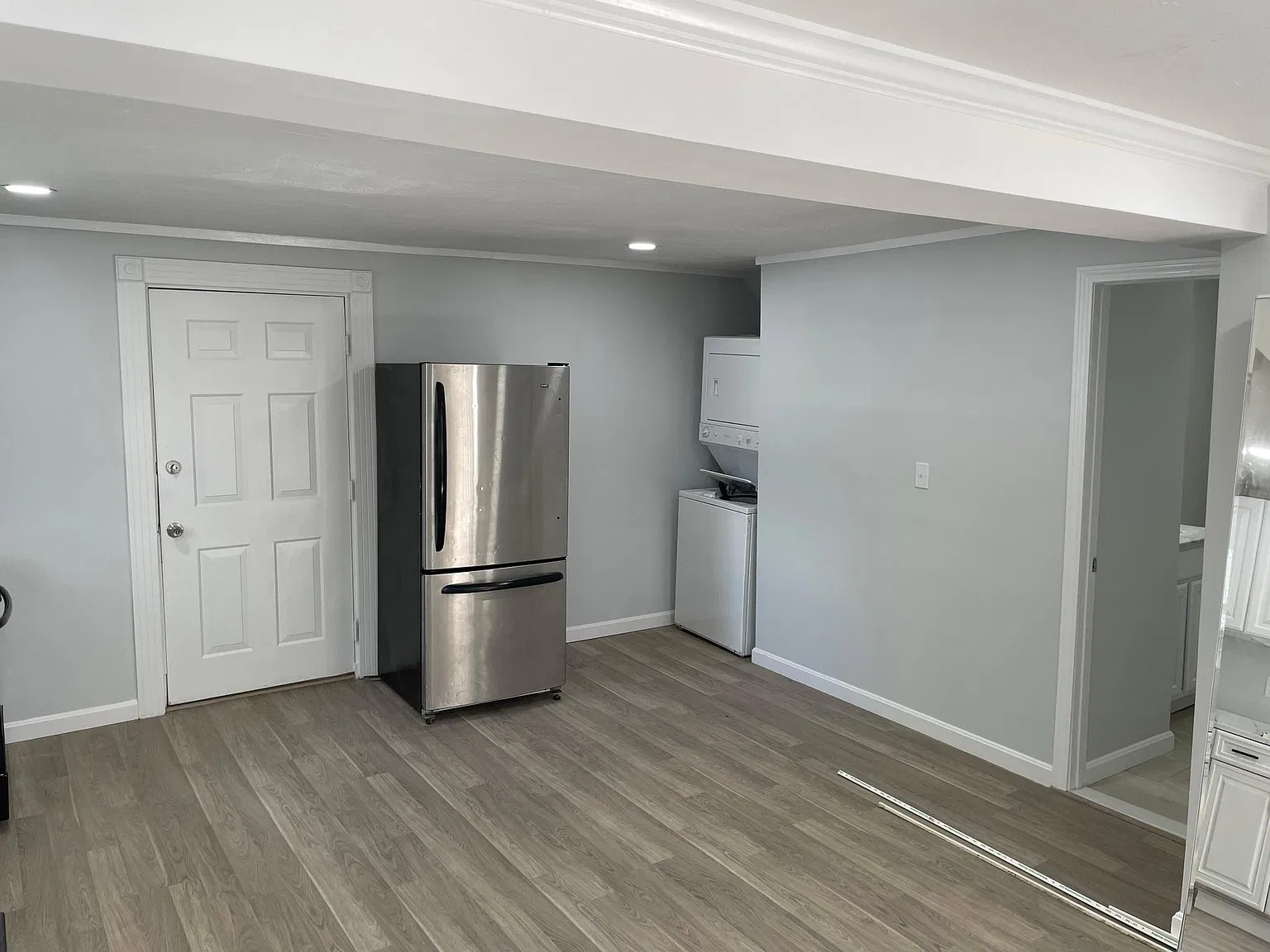 112 Marshall St — Photo 3