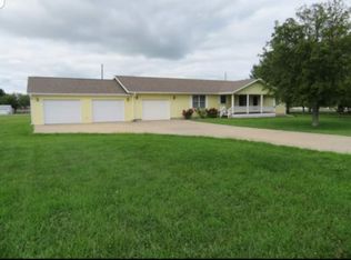 1512 Merrimac St, Burlington, KS 66839