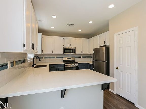 2nd image of 1816 Bright Leaf Ct