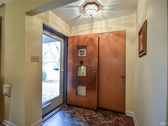 5th image of 3920 Kenwick Dr