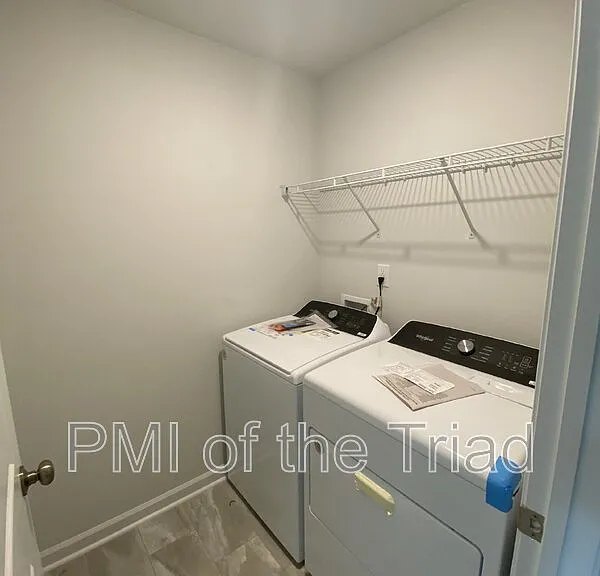 4006 Beckton Trl — Photo 17