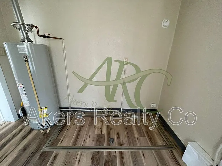 920 Damson St — Photo 14