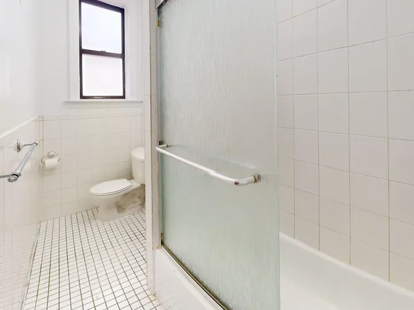 245 West 51st Street image 12 of 13