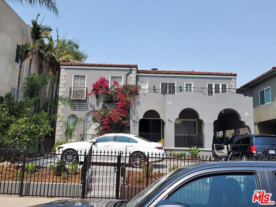 1st image of 4841 Elmwood Ave