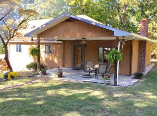 597 Price Rd, Piney Flats, TN 37686