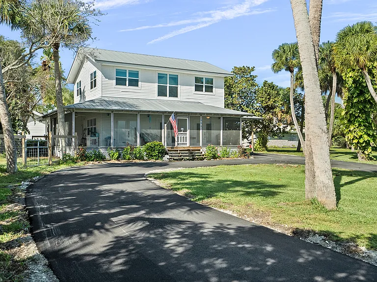 6789 S Indian River Dr — Photo 33