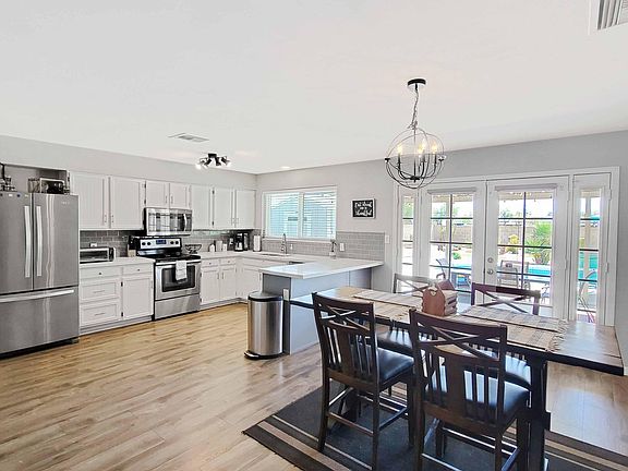 2nd image of 2919 W WOODRIDGE Drive