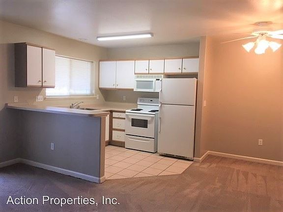 2nd image of 840 G St APT 203