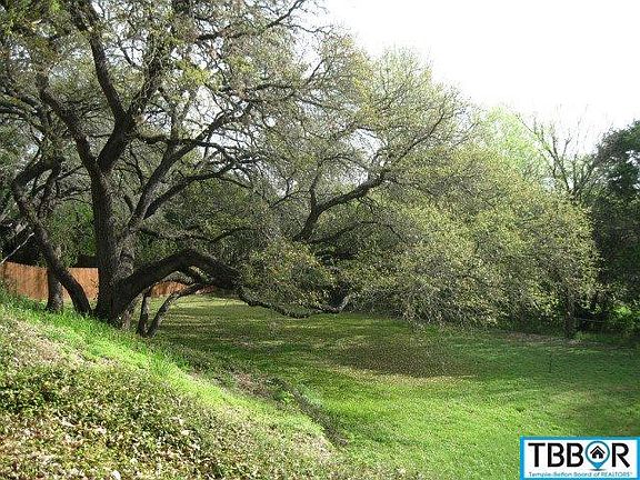 2nd image of 2507 River Oaks Dr