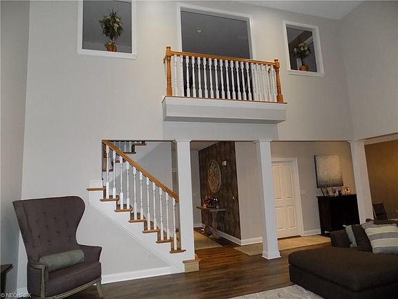 4th image of 2365 Barnsley Way