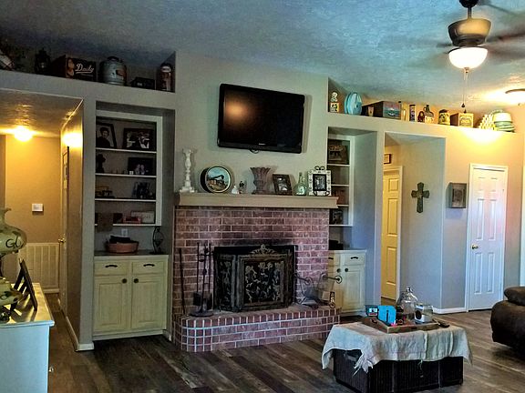 4th image of 10306 Travis Ln