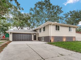 519 S Springinsguth Rd, Schaumburg, IL 60193