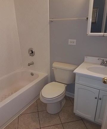 3rd image of 15107 Woodlawn Ave