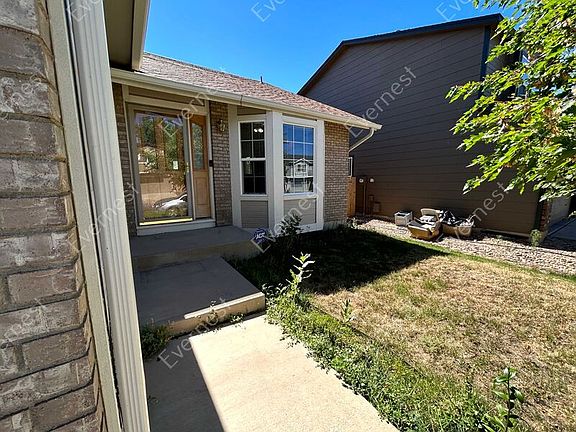 3rd image of 4939 Chariot Dr