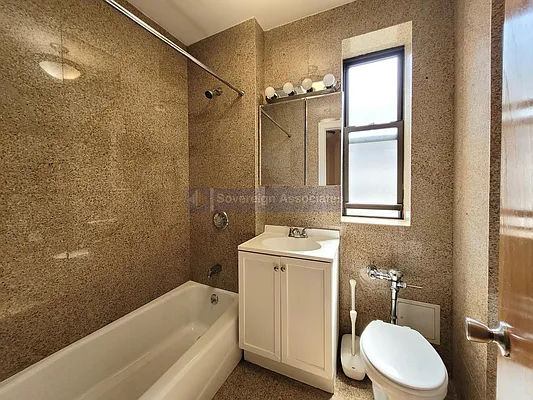 Rented by Sovereign Associates | media 12