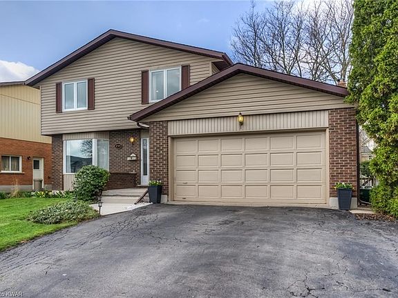 2nd image of 155 Candlewood Cres