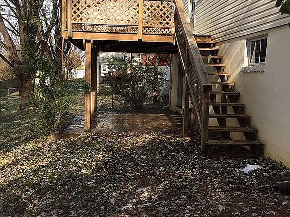 4th image of 212 Polk Ave