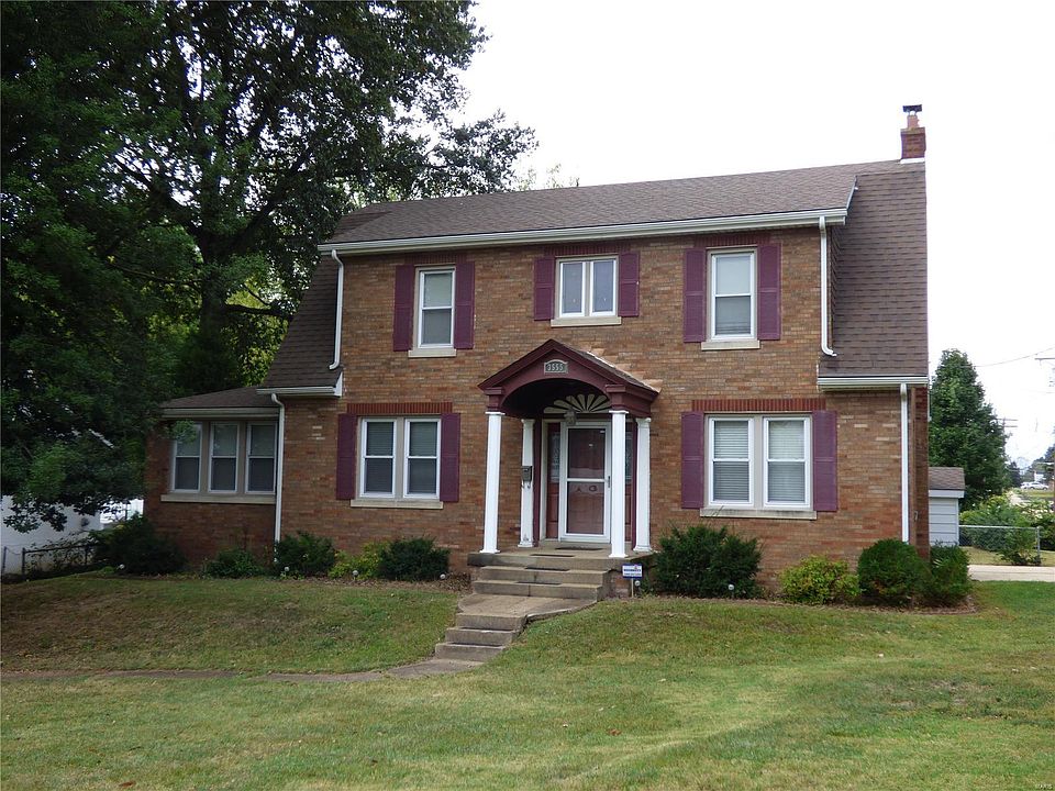 1st image of 3555 Marshall Ave