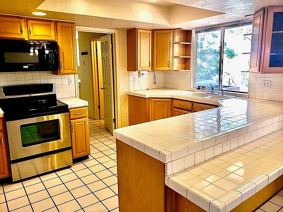 3rd image of 1330 W Indian Hills Dr Unit 11