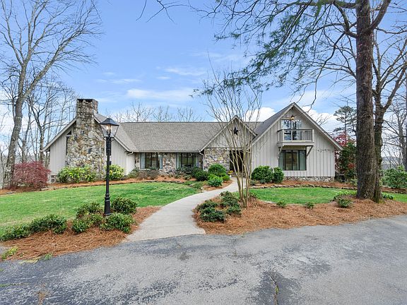 2nd image of 2802 Kell Rd