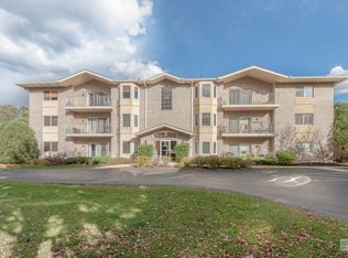 915 Elderberry Cir UNIT 315, Naperville, IL 60563