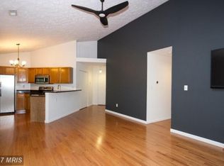 9 Bridle Ln, Nottingham, MD 21236
