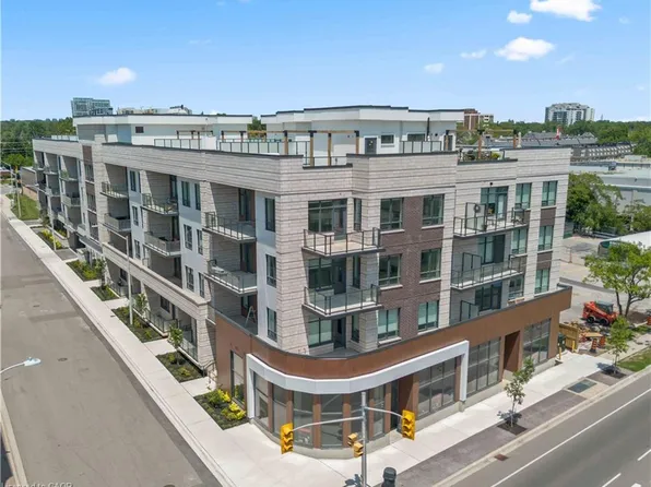 123 Maurice Dr #201, Oakville, ON L6K 2W6