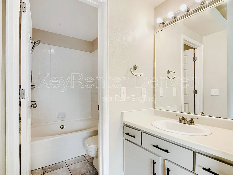 1099 S Walden Way #101 — Photo 16
